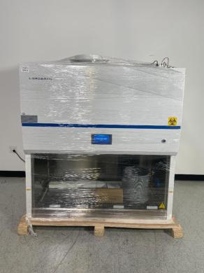 Lorderan 4' Biological Safety Cabinet with 110VAC, 60Hz, 1300W Electrical Specification-cover