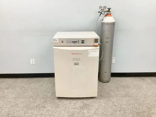 Thermo Scientific Forma 310 Direct Heat CO2 Incubator with HEPA Filtration, 6.5 cu.ft. Capacity