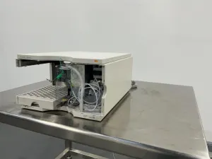Agilent Technologies 1100 Series Autosampler G1313A for HPLC Systems, 2 of 3