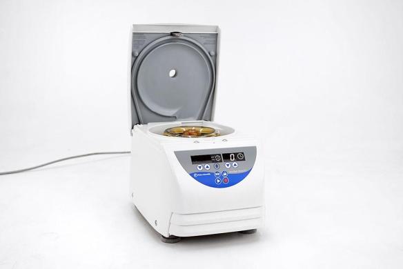 Fisher Scientific AccuSpin Micro 17 Benchtop Microcentrifuge, 24 × 1.5/2 mL-cover