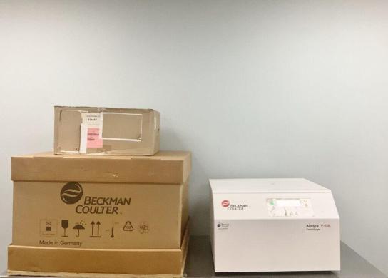 Beckman Coulter Allegra V-15R Refrigerated Benchtop Centrifuge with Programmable Controls-cover