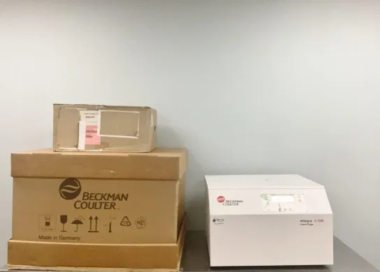 Beckman Coulter Allegra V-15R Refrigerated Benchtop Centrifuge with Programmable Controls