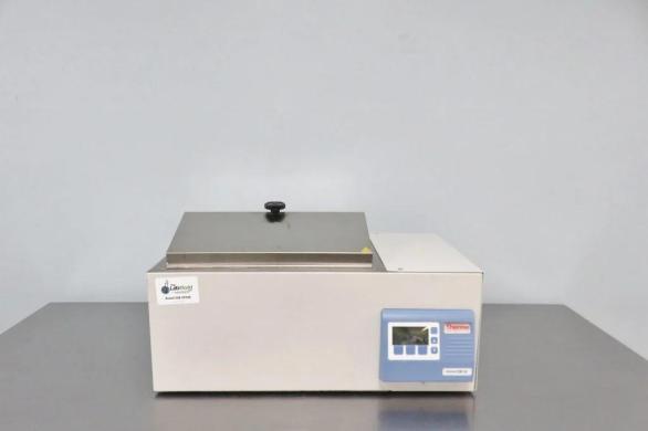 Thermo CIR19 Circulating Water Bath with ±0.05 °C Temperature Uniformity and 19L Capacity-cover