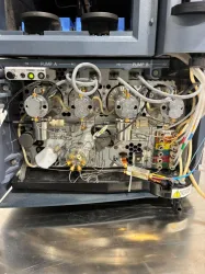 Waters Acquity High-Performance Liquid Chromatography (HPLC) System with PDA Detector and Column Oven, 4 of 4