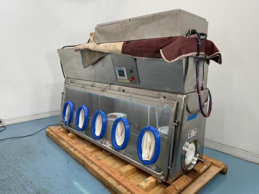 Walker Barrier Systems 37846-1A-D Stainless Steel 4-Glove Milling Isolator with Allen-Bradley HMI-cover