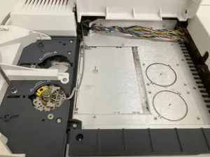 Agilent Technologies 7890A SSL with 5975C Inert XL EI/CI Mass Selective Detector GC/MS System with Autosampler and Pfeiffer Duo 2.5 Roughing Pump, 2 of 4