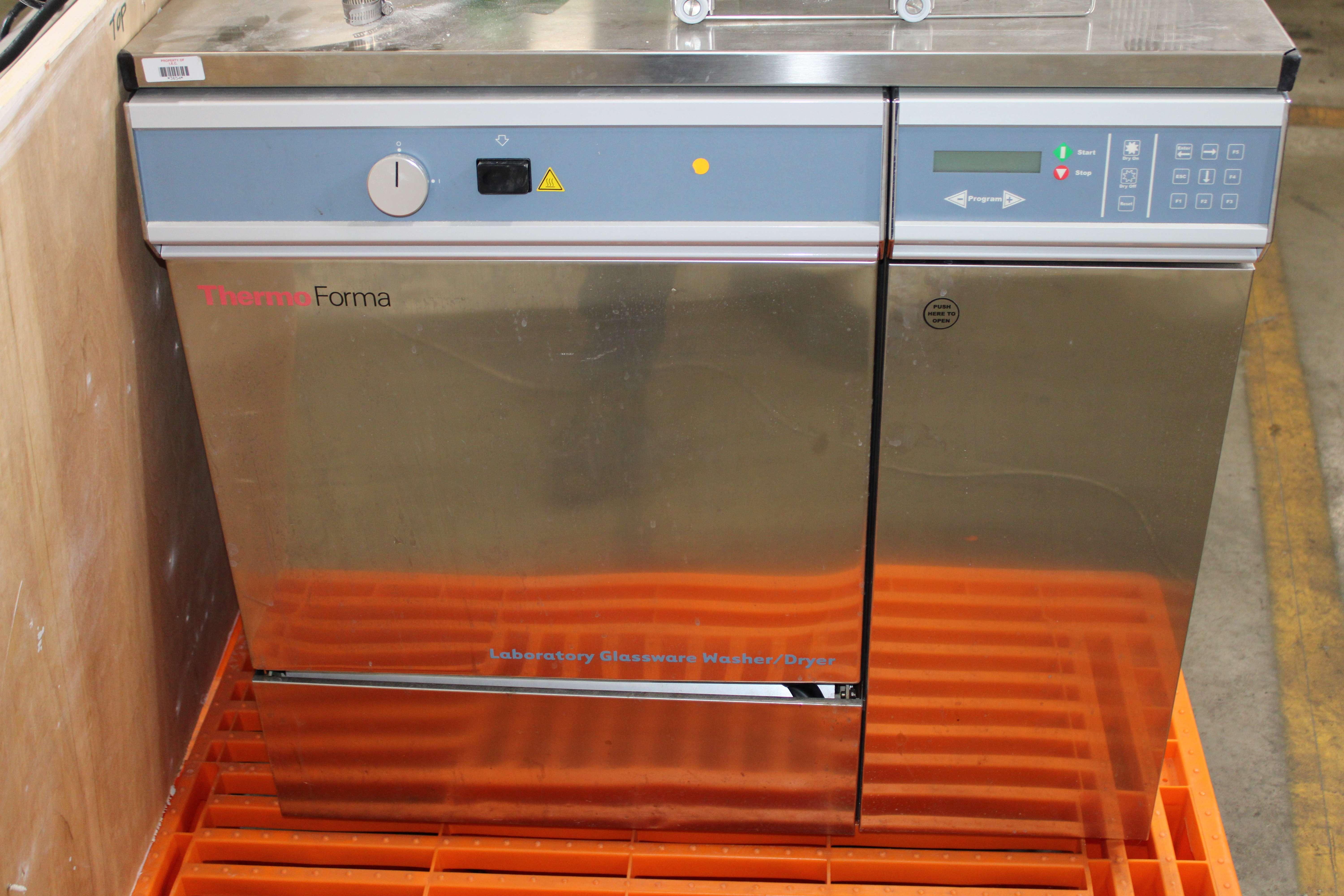 Thermo 8845 Laboratory Glassware Dishwasher 230V 60Hz Used with 30-Day Warranty