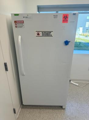 Frigidaire Laboratory Refrigerator for Sample and Reagent Storage-cover