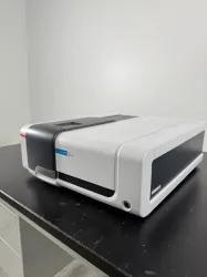Agilent Cary 60 UV-Vis Spectrophotometer with Standard Cuvette Holder, 2 of 4