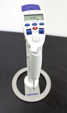 Eppendorf Research Pro Digital Single-Channel Micropipette 0.5-10 µL with Adapter-cover