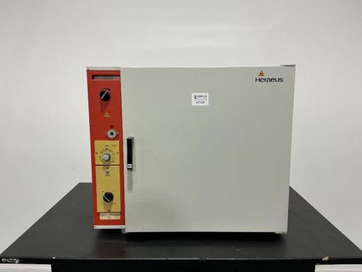 Heraeus CO₂ Incubator with Manual Temperature Control and Stainless Steel Interior-cover