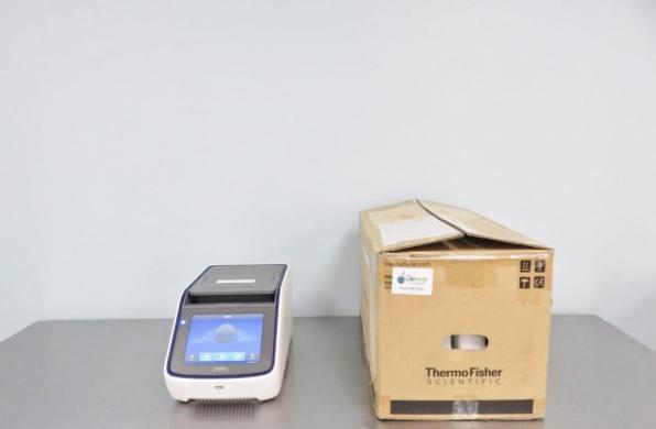 ABI VeritiPro Thermal Cycler with Multi-Temperature Zone VeriFlex Block and Touchscreen-cover