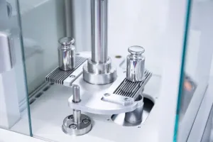 Radwag RMC 1000.5Y Robotic Mass Comparator, 8 of 9