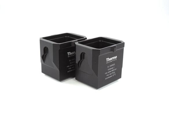 Heraeus 75006446 Z Rectangular Centrifuge Bucket Hanger Set of 2-cover