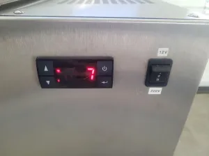 Frima GLAC090 Electric Cooler/Freezer 12 and 220V, 2 of 10