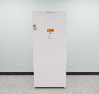 Thermo Scientific TSV20FPSA Convertible Laboratory Refrigerator Freezer Combo-cover