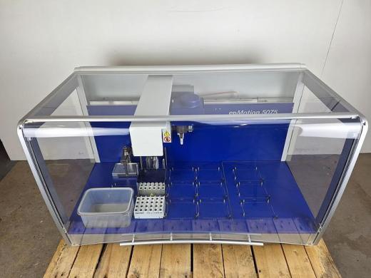 Eppendorf epMotion 5075 Liquid Handling System-cover