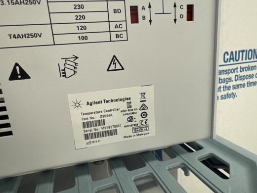 Agilent Cary UV-VIS Spectrophotometer for Precise Absorbance Measurement-cover