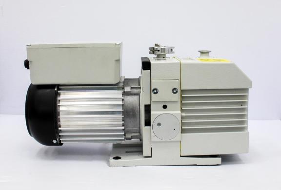 Leybold Trivac D4B Air-Cooled Rotary Vane Vacuum Pump, IP54 Protection-cover