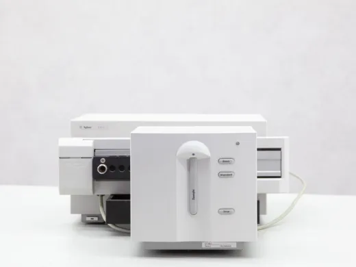 Agilent 8453 UV-Visible Spectrophotometer with Cuvette Changer
