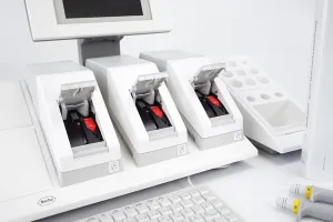 Roche Reflotron Sprint Clinical Chemistry Analyzer Spectrophotometer with Barcode Scanner and Keyboard, 3 of 7