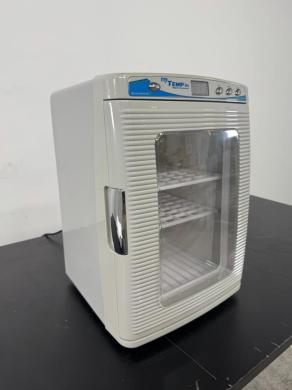 Benchmark MyTemp Mini Digital Incubator Model H2200-HC-cover