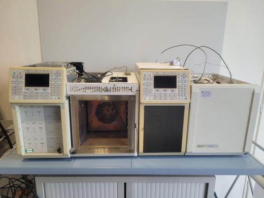 2 GC 3800 Gas Chromatographs for VARIAN parts-cover