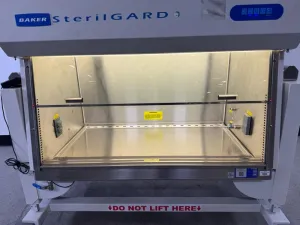 Baker Sterilgard e3 4' Biosafety Cabinet, 3 of 4