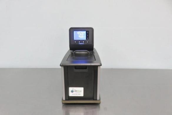 PolyScience 7L Heated Circulating Bath with Digital Temperature Control and External Probe Input-cover