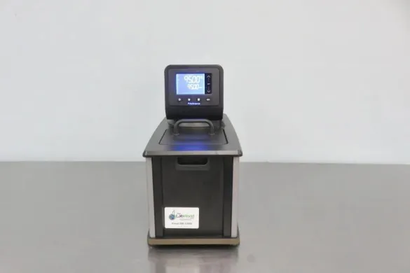 PolyScience 7L Heated Circulating Bath with Digital Temperature Control and External Probe Input