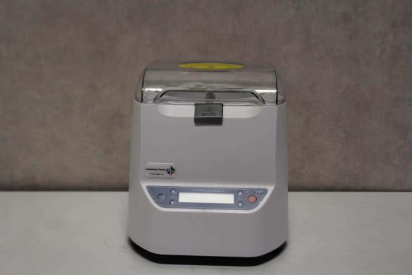 VWR PCR Plate Centrifuge II for microplate centrifugation before PCR-cover