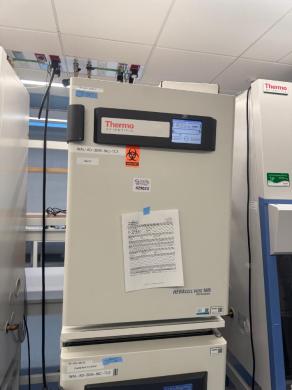 Thermo HERAcell vios 160i Double Stack CO2 Incubator-cover