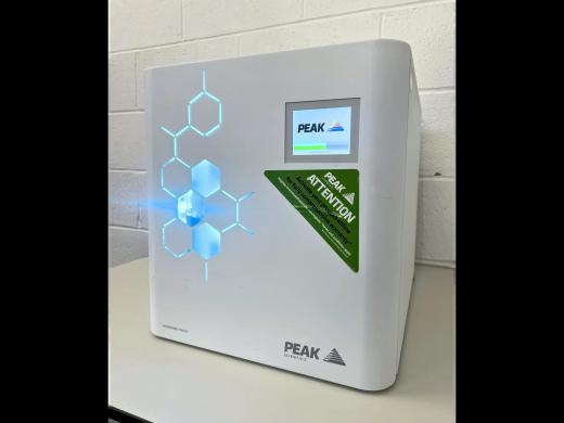 Peak Scientific Hydrogen Trace Generator for FID, FPD, ICP-MS & GC Applications-cover