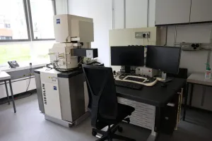 Zeiss Merlin, 4 of 4
