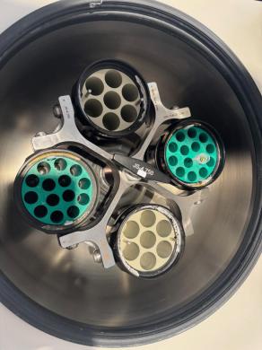 Beckman Coulter Avanti J-15R IVD Refrigerated Benchtop Centrifuge-cover
