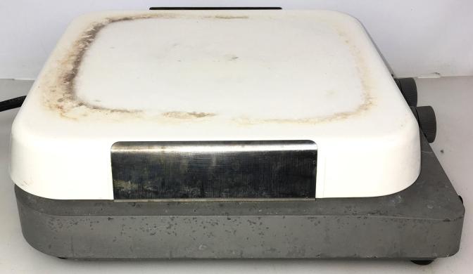 Corning PC-520 Magnetic Stirring Hot Plate with 10" x 10" Ceramic Top-cover