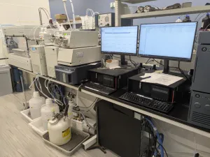 Waters 3767 Sample Manager LC Prep Autopurification System with Integrated Chromatography Hardware, 3 of 3
