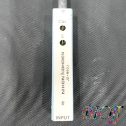 Nihon Kohden JZ-802J Passive Input Box with INPUT, CAL, and E Terminals, 2 of 4