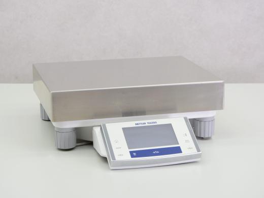 Mettler XS16001L Precision Laboratory Balance with L-Shaped Weighing Platform-cover