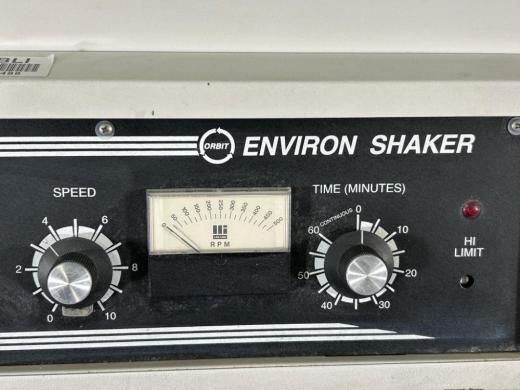 Lab-Line Environ Shaker with Temperature and Speed Control, Analog Meter, Enclosed Platform-cover