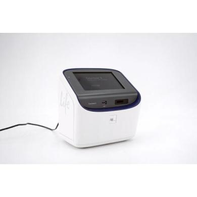 Thermo Invitrogen Countess II Automated Cell Counter (2016)-cover