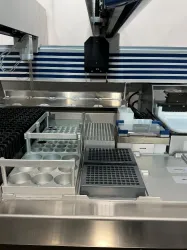 Inova QUANTA-Lyser 240 Automated Immunoassay and Tissue Processor, 3 of 4