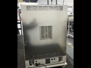 Binder CB220 CO2 Incubator with Hypoxia and Humidity Control, 210 L Capacity, 4 of 7