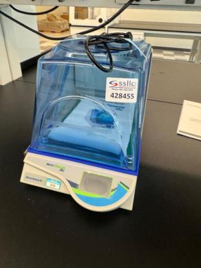 Benchmark Incu-Shaker Mini Incubating Shaker-cover