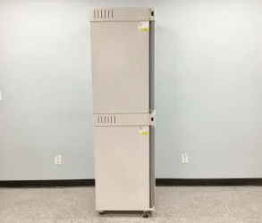 VWR Symphony Double Stacked Water Jacketed CO2 Incubators for Cell Culture, 2 of 19