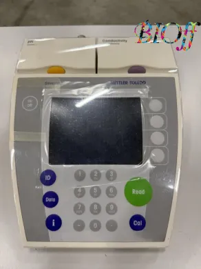 Mettler Toledo SevenMulti Benchtop pH and Conductivity Meter