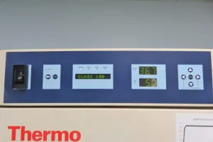 Thermo Scientific Napco 8000 Direct-Heat CO2 Incubator for Cell and Microbiology Labs, 8 of 18