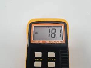 LEC+ ISU1111 Laboratory Medical Freezer, 8 of 9