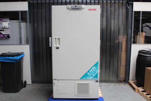 Sanyo MDF-U73V Ultra Low Temperature Freezer -86°C Capacity 728L-cover