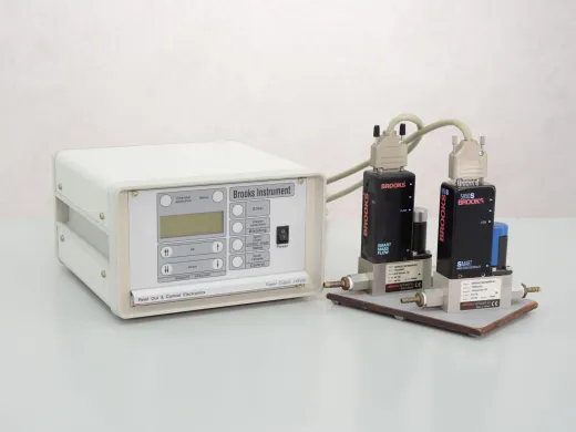 Brooks Instruments 0154 Control and Readout Unit for Mass Flow and Pressure Applications